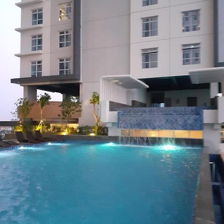 Bess Mansion Apartment, 16Th Floor Surabaya Eksteriør billede